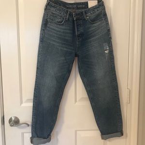 American eagle tomgirl jeans